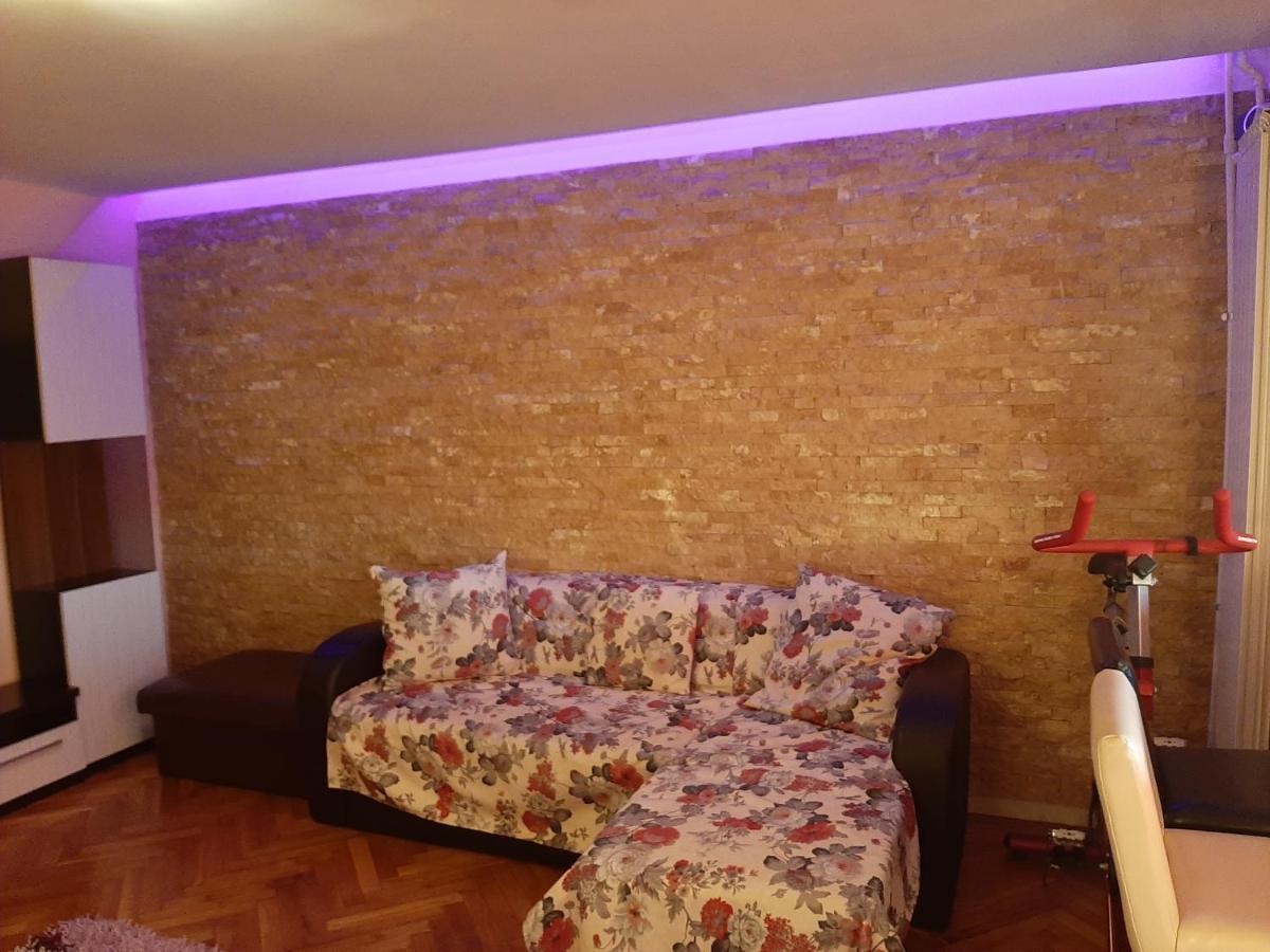 Eli Apartment Oradea Exterior foto